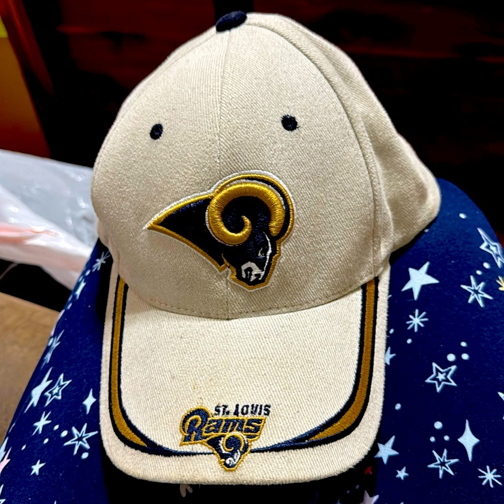 St. Louis Rams hat